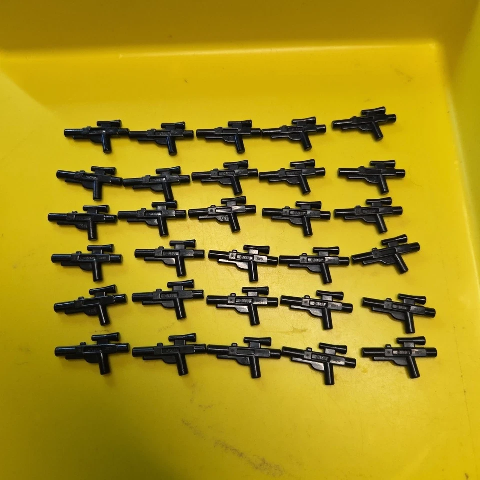 Lote de 30 Lego Star Wars Blaster Rifles Pistola Arma Accesorio Foto 1 de 1