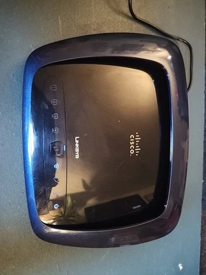 Lynksys WRT610N V1 Dual-N Band Wireless Router - Image 1 of 3