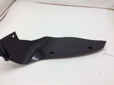 Nuevo de Lote Antiguo Suzuki Panel Interior Derecho Negro 1998-2003 Katana GSX750F 94461-08F00-YZL Foto 1 de 4
