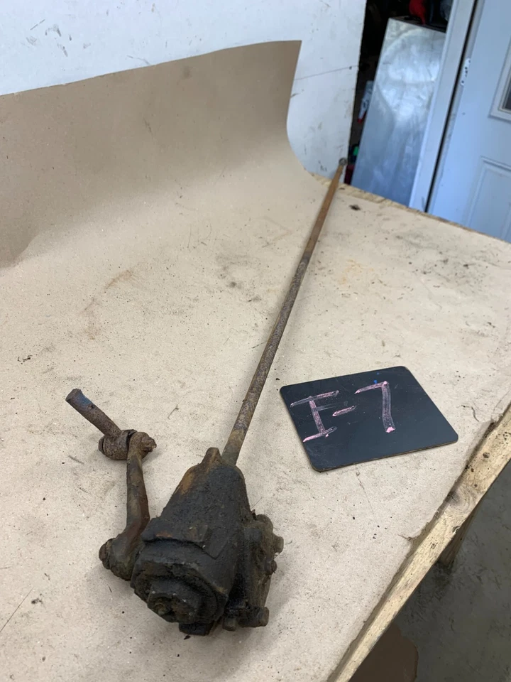 Chevrolet Corvair STEERING COLUMN BOX SHAFT ASSEMBLY CORSA MONZA 1965 5-1/4 TRNS - Image 1 of 4