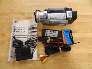 JVC GR-DVL725U 700x Digital Video Camcorder MINI-DV with Accessories. *Read* - Picture 1 of 10