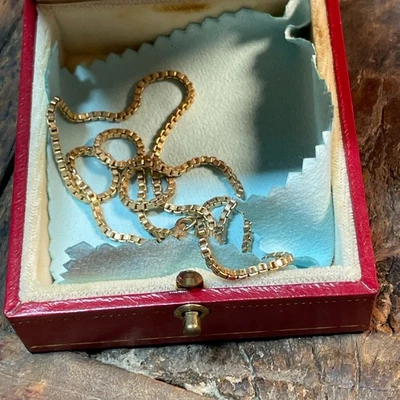 Cartier Paris Artesanal Oro Amarillo Tono Primavera Anillo Cierre Collar con Caja Foto 1 de 4