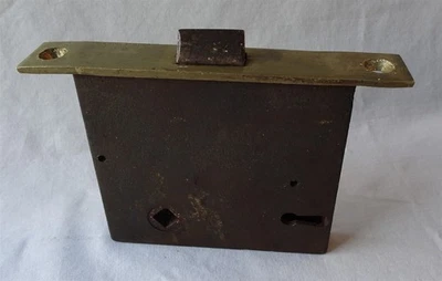 Cerradura de puerta de mortaja Nashua Lock Company de colección con pestillo y placa frontal de latón macizo Foto 1 de 4