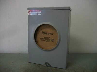 MILBANK SERIES U-200 METER SOCKET PANEL M2500 200AMP 600VOLT 1PH 3W NOB - Image 1 of 3