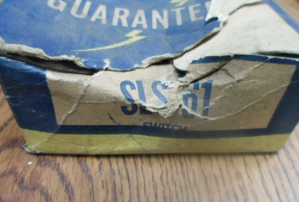 Interruptor de parada de semáforo NORS reemplaza #'s 1993595 D-879 en 63 1963 Oldsmobile Foto 1 de 4