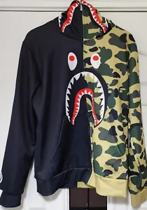 CAMO SHARK SWEAT Hoodie sz med. Full Zip - Picture 1 of 10