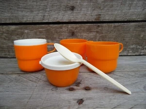 Vintage Stackable Cup/Mugs x3 & Lidded Tub Orange White Plastic Picnic CamperVan - Picture 1 of 12
