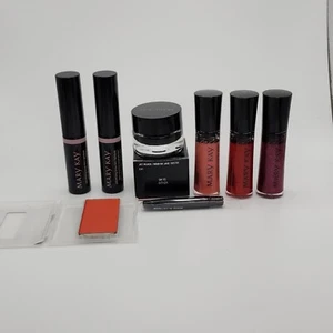 Mary Kay 7 Pc Lot, 3-Lip Gloss 2-Brow Tint Brunette 1-Gel Eye Liner 1-Blush Co - Picture 1 of 5