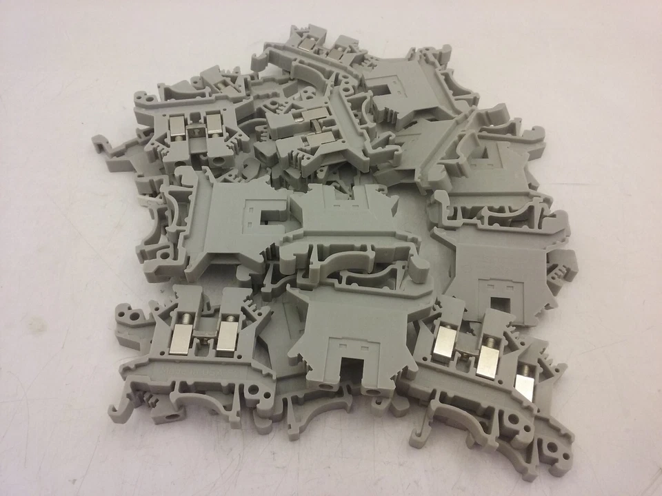 PHOENIX CONTACT UK 2,5 B TERMINAL BLOCK 600V SCREW CONNECTION (LOT OF 26) - Image 1 of 4