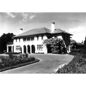 Estampado artístico de la residencia del primer ministro The Lodge - Canberra 1954 - Póster de 3 tamaños - Imagen 1 de 7