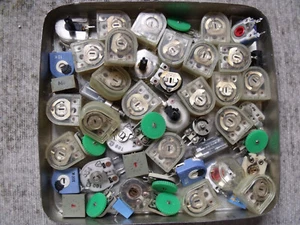 *ELEKTRONIK BAUTEILE*POTI*BASTLER*SAMMLER*RFT*POTENTIOMETER*KERAMIK*HANDWERKER* - Bild 1 von 3
