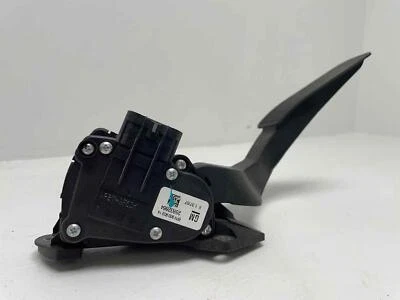 2008 GMC Yukon XL 1500 Gas Pedal - Image 1 of 4