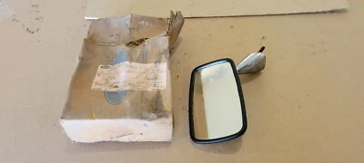 Ford Fiesta D8RZ-17682-A LH 1978-79 ESPEJO RETROVISOR EXTERIOR CROMADO FOMOCO  Foto 1 de 4