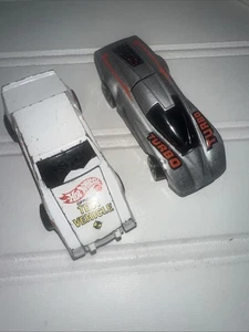 Vehículo de prueba Hot Wheels Crack-Ups Buick Regal 1984 de colección y Bangster Turbo - Imagen 1 de 8