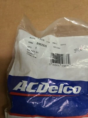 Arnés de luz trasera de freno GM con enchufes 95-04 Sunfire & Cavalier  Foto 1 de 4