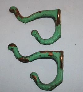Pr Vtg Antique Hat Coat Hooks Cast Metal Chippy Green Paint Cottagecore Prim - Picture 1 of 4