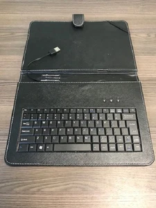 Funda tipo folio con teclado USB delgada con cubierta de cuero sintético negro WXK805 muy buena - Imagen 1 de 3