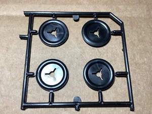 1:24 Scale 80 Corvette Muscle Car Wheel Backs No Box - Picture 1 of 4