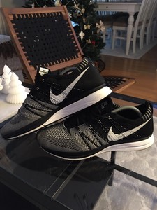 nike flyknit cross trainer