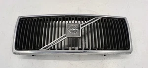 Kühlergrill VOLVO 240 Kombi (P245) 1312657 - Bild 1 von 8