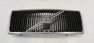Kühlergrill VOLVO 240 Kombi (P245) 1312657 - Bild 1 von 4