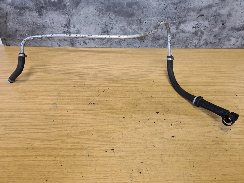 Volvo S60 MK1 2005 2,4 diésel freno bomba de vacío manguera tubo D5244T EU4 8685407 Foto 1 de 4