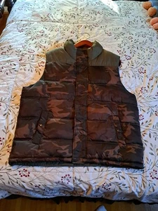 Levi's Mens Fall/ Winter Vest - Picture 1 of 17