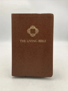The Living Bible Paraphrased Edition Tyndale 1986 Red Letters softcover - Picture 1 of 7
