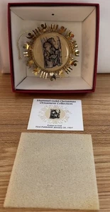 THE HUMMEL GOLDEN CHRISTMAS ORNAMENT COLLECTION "PRAISE TO GOD" 1986 - Picture 1 of 6