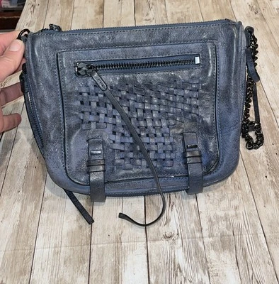 She + Lo 皮革小号斜挎包可扩展包仿旧蓝色 — 第 1/4 张图片