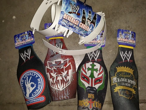 WWE Bottle Cooler Set of 4 & Display Clip TRIPLE H REY MYSTERIO JR ALBERTO CENA Cover