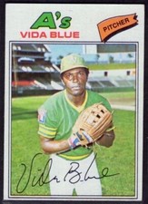 1977 Topps Baseball Card #230 Vida Blue Oakland A's EX-MT