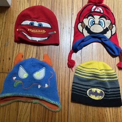 Gorros personajes niños  Foto 1 de 4