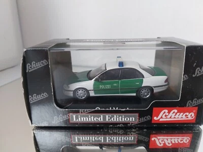 Schuco Opel Vectra comandante auto polizia 1:43 nella scatola - Immagine 1 di 4