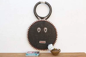 Elegante maschera Goli dipinta nera - Foto 1 di 9