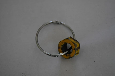 NASCAR Race Used Lug Nut Key Chain RYAN NEWMAN #6 Las Vegas South Point 400 &COA Cover