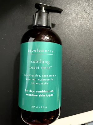 Bioelements Niebla de reinicio calmante 8 OZ tipos de piel seca, combinada y sensible Foto 1 de 4