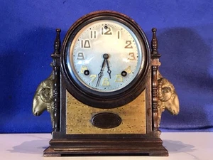 RARE Small Vintage Antique USA NEW HAVEN time,& Strike,Clock, - Picture 1 of 20