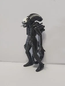 Funko ReAction Alien 1979 Xenomorph Metallic Flesh 3.75" Actionfigur Super7 - Bild 1 von 3