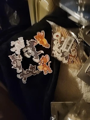 24 - Tom & Jerry Cupcake Toppers - Image 1 of 4