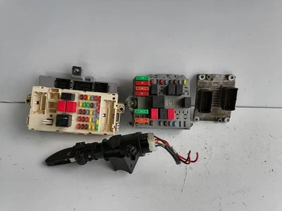 CENTRALINA INIEZIONE 51800796 ALFA ROMEO 147 (W8) (10/04>07/11 - Immagine 1 di 4