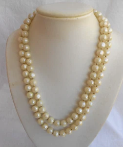 COLLANA TRIFARI 2 fili sfere irregolari in lucite colore bianco ghiaccio - Foto 1 di 8
