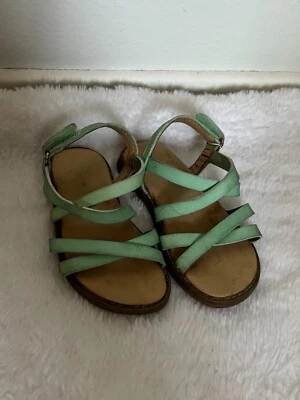 Zapatos Niñas Niño Tallas 4 en adelante (usados, nuevos con etiquetas, nuevos sin etiquetas) Foto 1 de 4