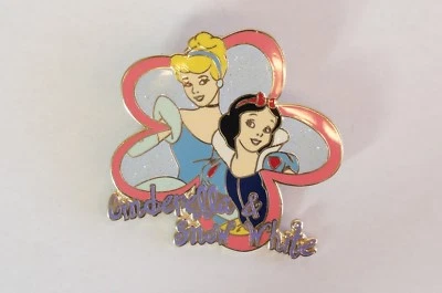 2004 年迪士尼世界徽章交易公主灰姑娘和白雪公主 — 第 1/2 张图片