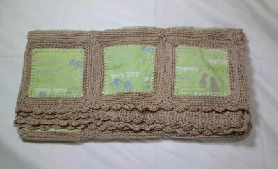 手工婴儿毯钩针编织和绗缝 37 英寸 X36 英寸法兰绒织物和棉钩针编织 — 第 1/4 张图片