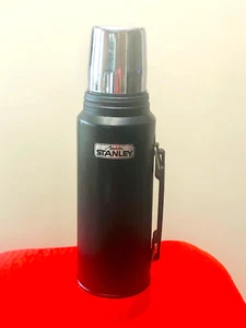 Vintage Aladdin Stanley Thermos Quart Size BLACK Color VGC A-944DH - Picture 1 of 12