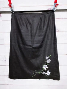 Style & Co Womens Skirt Size 20W Black Embroidered Flowers 100% Linen Back Zip - Picture 1 of 7
