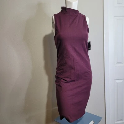 NOVO vestido tórrido tamanho 00 M, L bainha gola simulada elástico midi sem mangas - Imagem 1 de 4