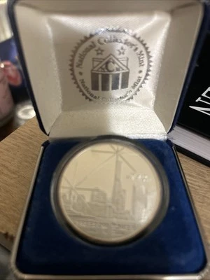 911 Commemorative Freedom Tower/World Trade Center Silver Dollar - Image 1 of 4