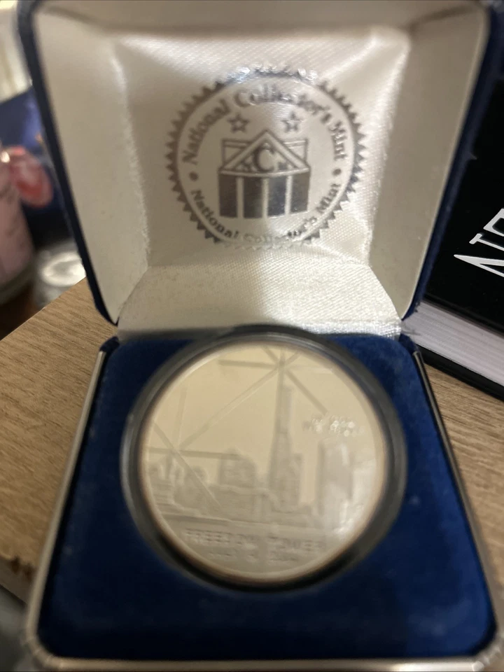 911 Commemorative Freedom Tower/World Trade Center Silver Dollar - Image 1 of 4